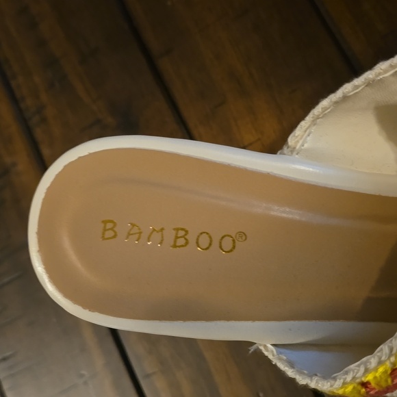 Bamboo Boho Crocheted Wedge Sandals Size 8 - Picture 2 of 9